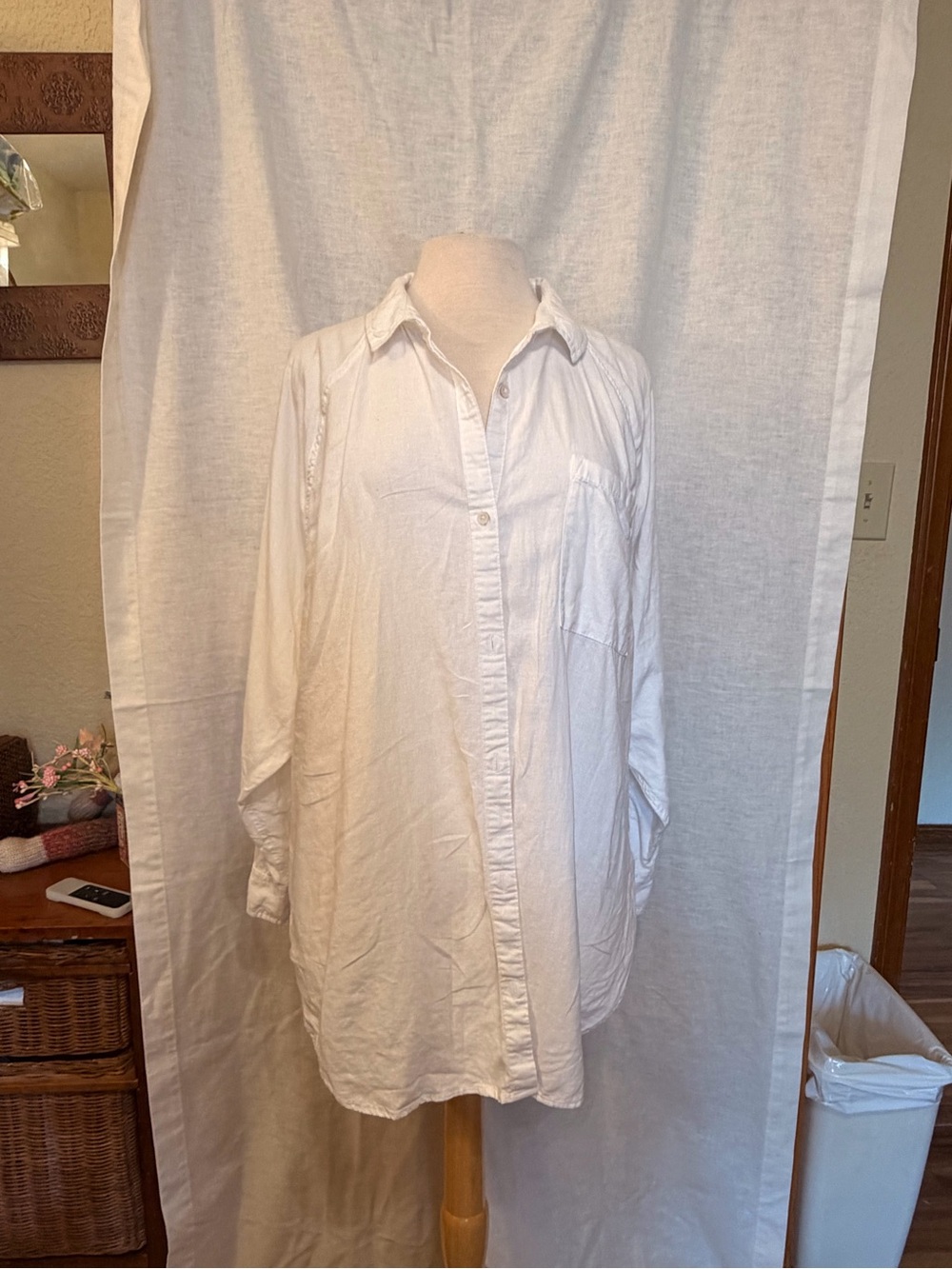 aerie White Button-Down Shirt